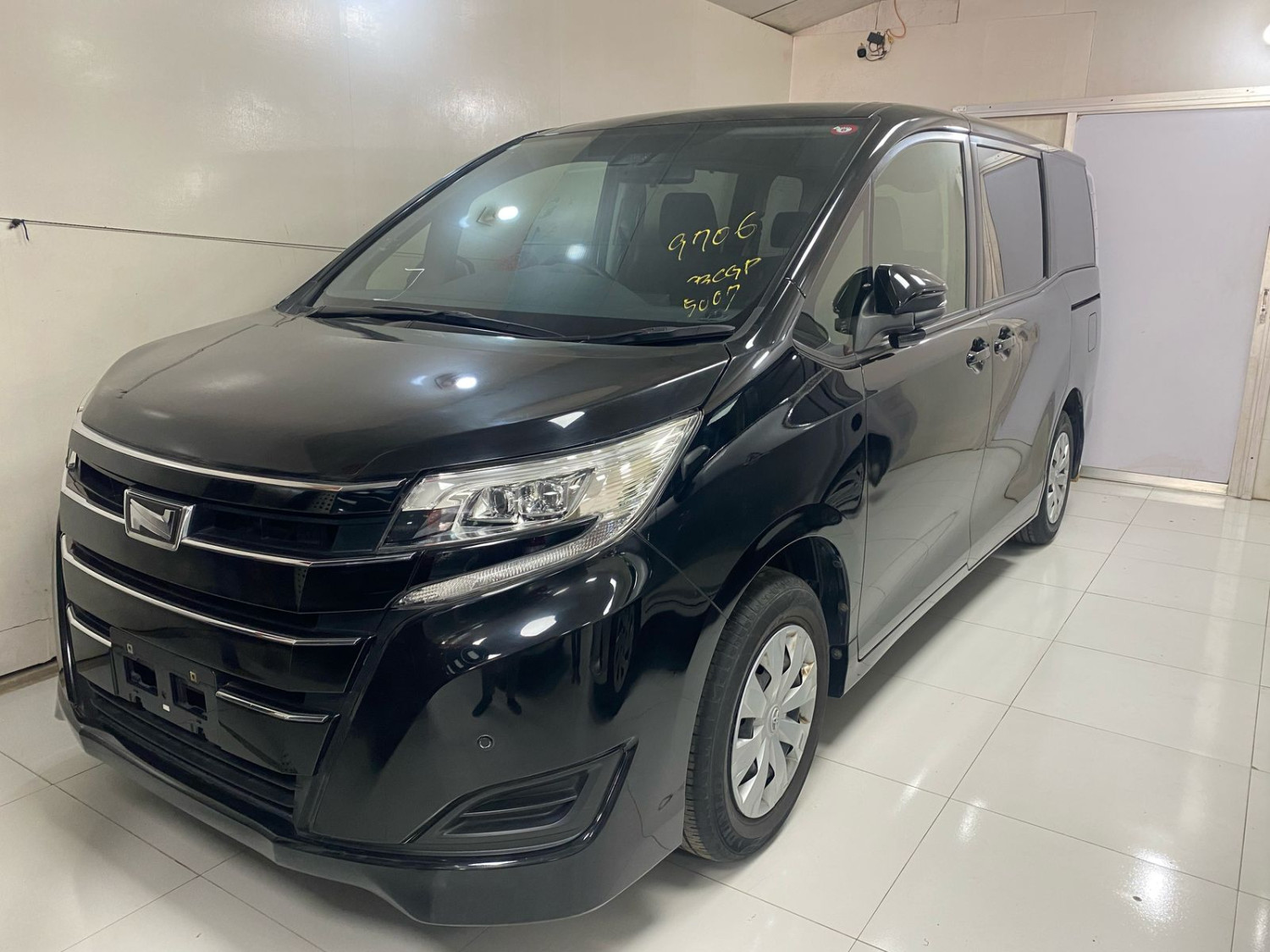 Toyota Noah 2020