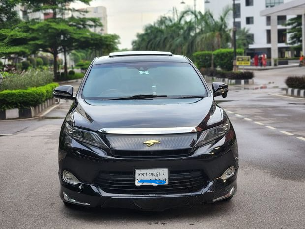 Toyota Harrier 2014