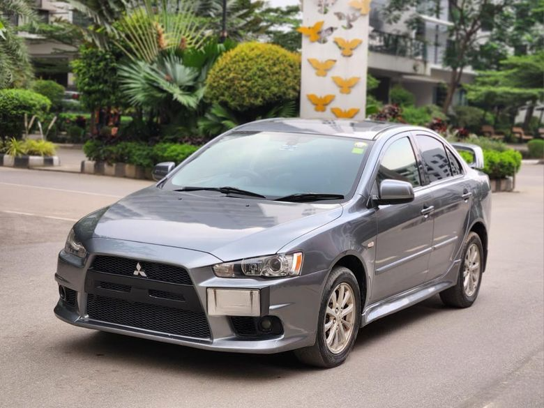 Mitsubishi Lancer EX sunroof 2012