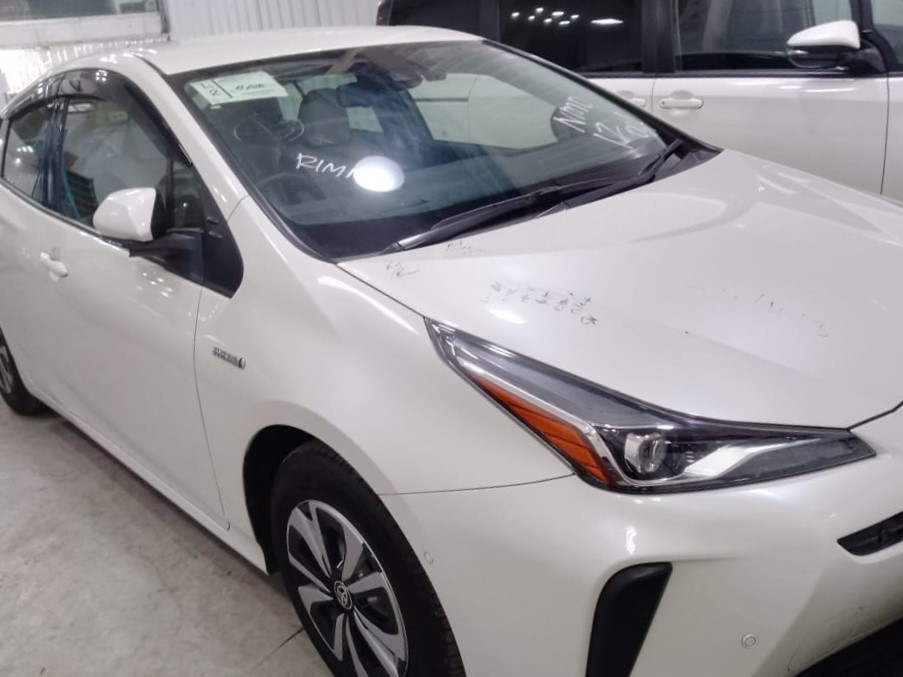 Toyota Prius Hybrid 2019