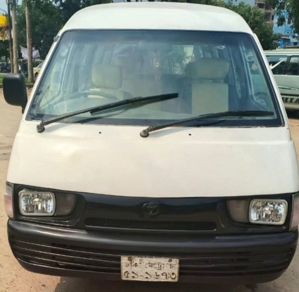 Navana Townace DX 1995